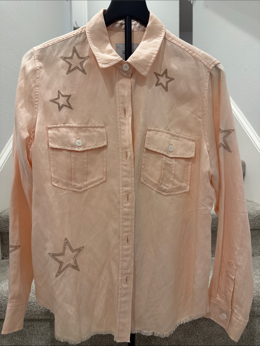 Rails size medium Star Button-Up Shirt in Soft pink with beaded stars